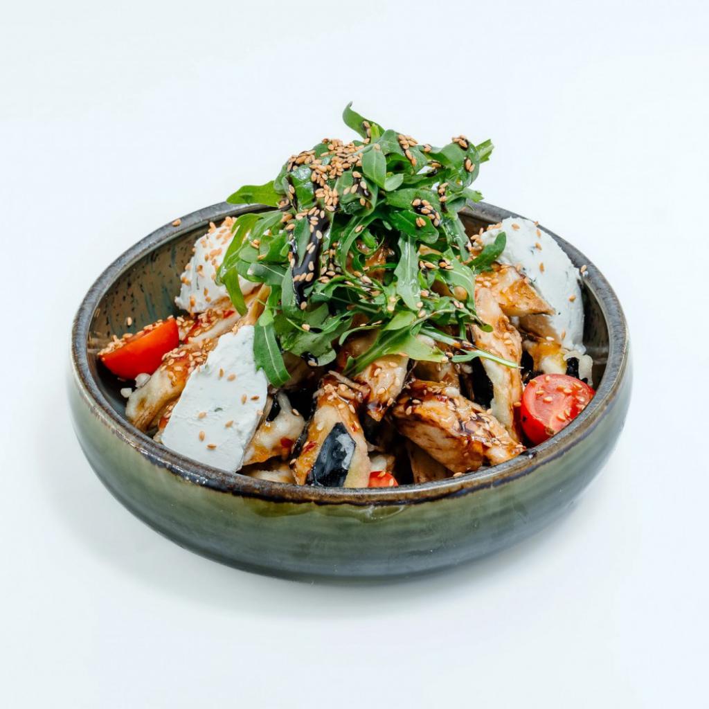 Салат из хрустящих баклажанов