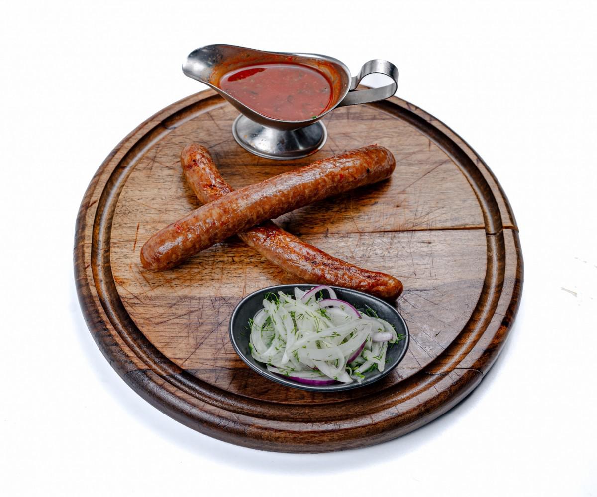 Колбаски говяжьи на мангале 1 шт 100 гр